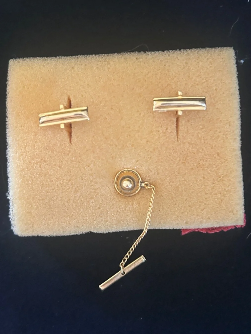 & Other Stories Vintage 1950’s Gold Tone Round Linen brushed Cufflinks set